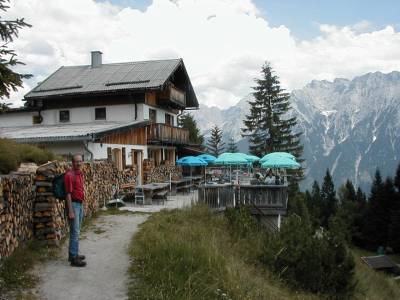 einladend und freundlich: die Kranzberghütte